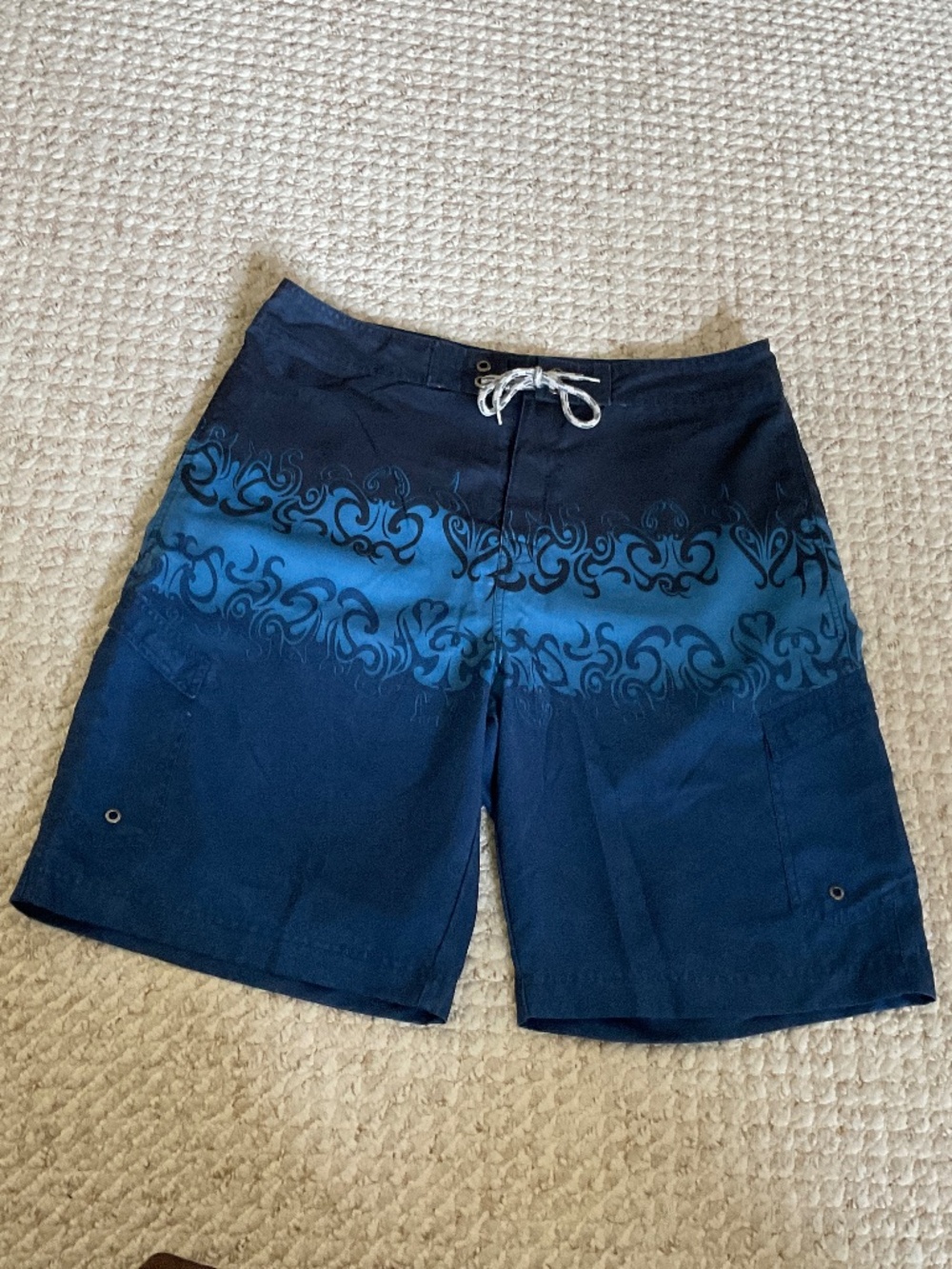 OLD NAVY Mens board shorts